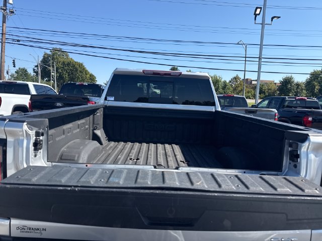 Used 2022 GMC Sierra 2500 SLT w/ SLT Premium Package AWD/4WD image 10