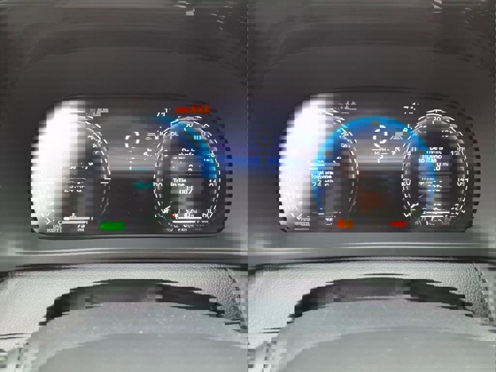 New 2025 Toyota Crown Signia XLE image 24