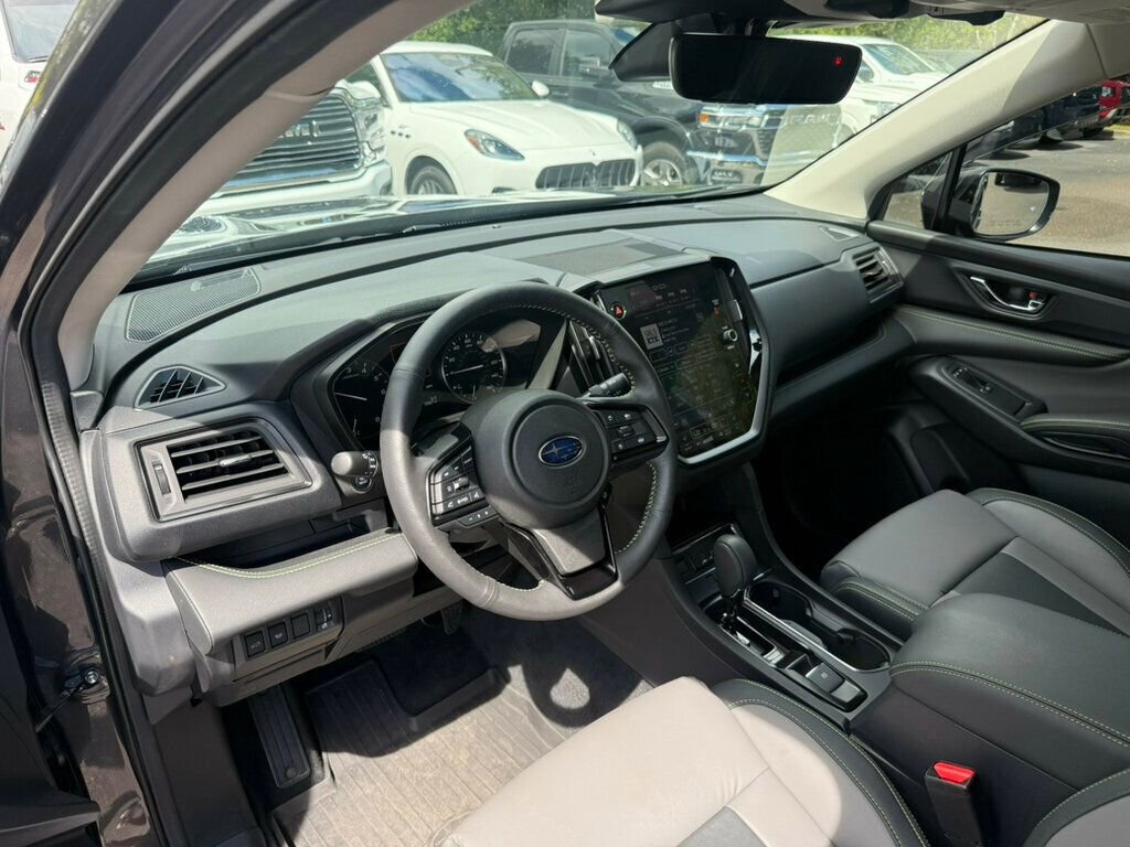 Used 2025 Subaru Ascent Onyx Edition w/ Onyx Package image 3