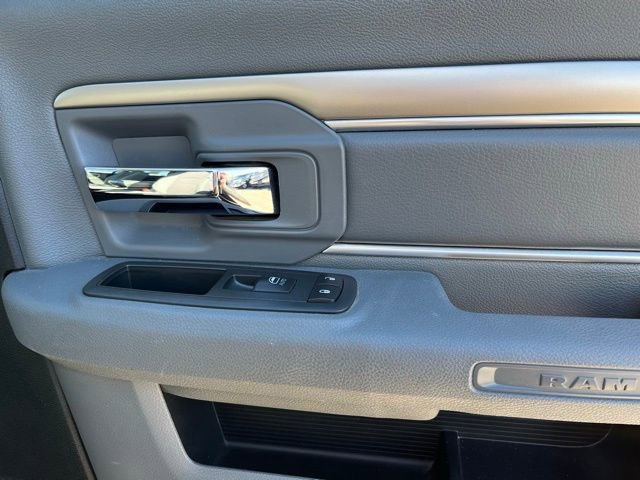 Used 2015 RAM 2500 Big Horn image 25