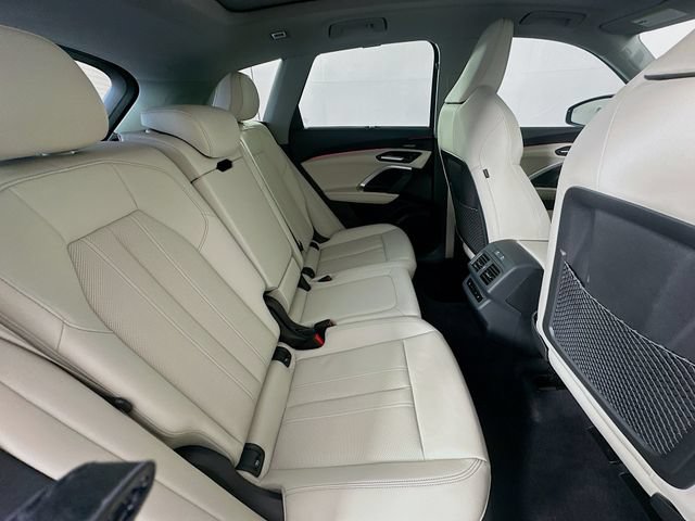 Used 2025 Audi Q5 Prestige AWD/4WD image 26