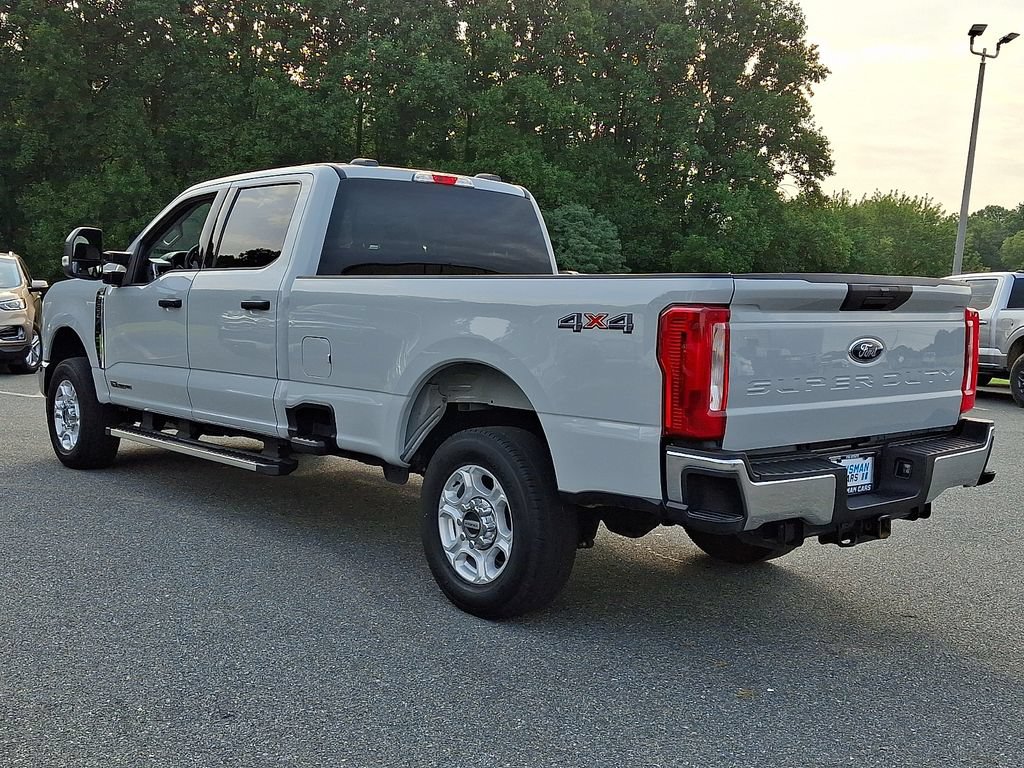 Used 2025 Ford F250 XLT AWD/4WD image 4