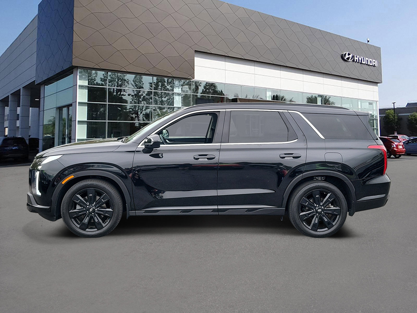 Used 2024 Hyundai Palisade XRT FWD image 3