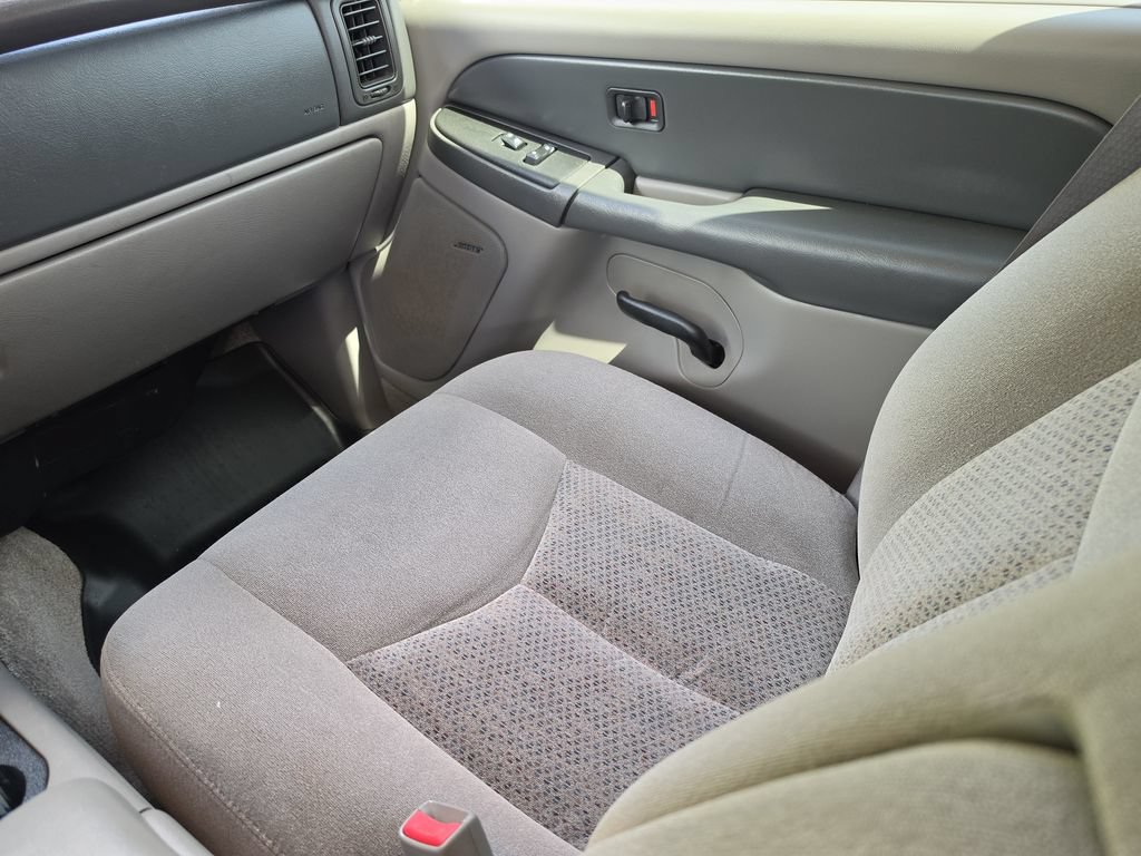 Used 2003 Chevrolet Tahoe LS AWD/4WD image 16