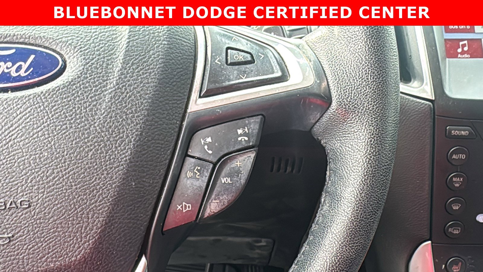 Used 2017 Ford Edge Titanium image 23