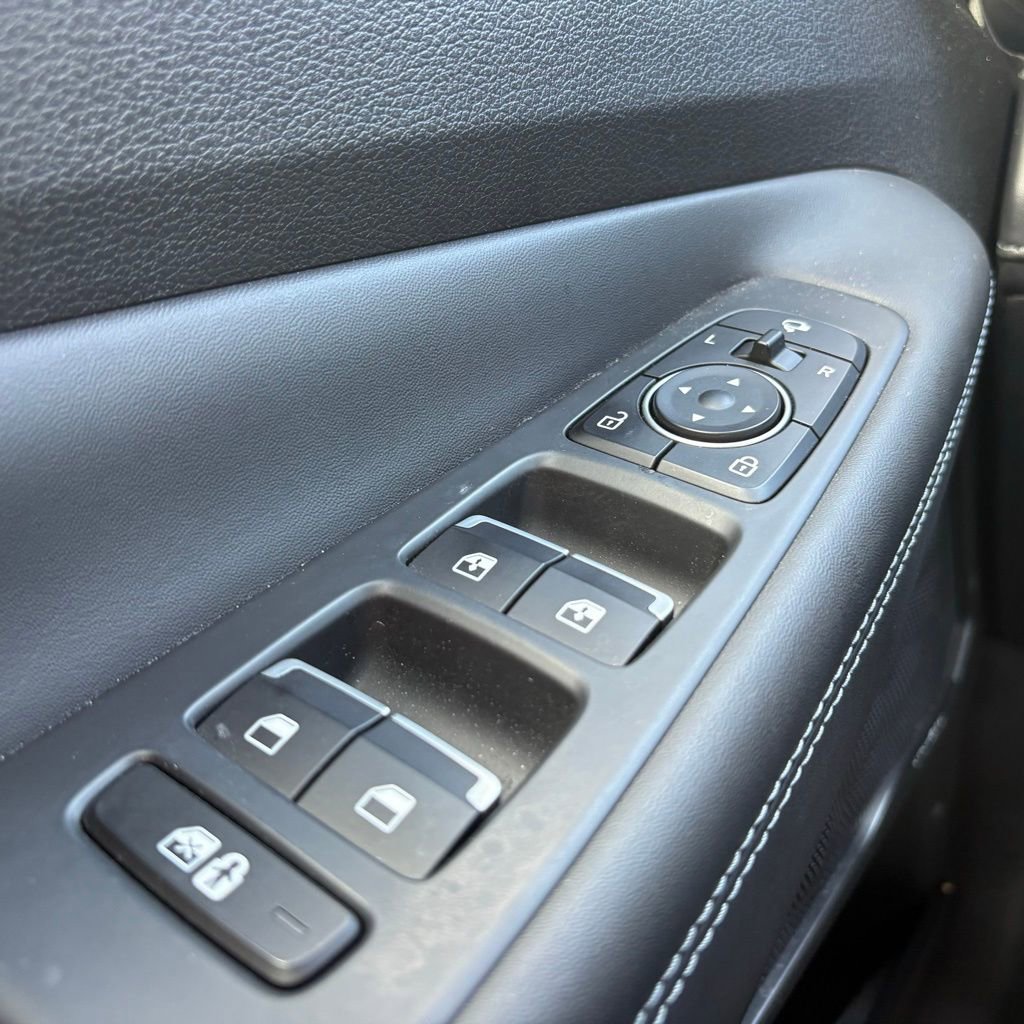 Used 2022 Hyundai Santa Fe Limited image 25