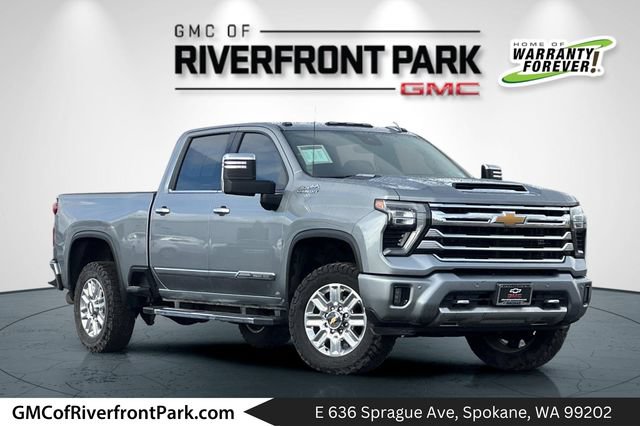Used 2024 Chevrolet Silverado 3500 High Country w/ High Country Premium Package AWD/4WD image 1