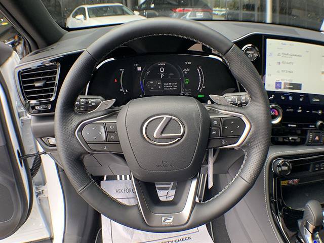 Used 2026 Lexus NX 450h+ F Sport AWD/4WD image 14