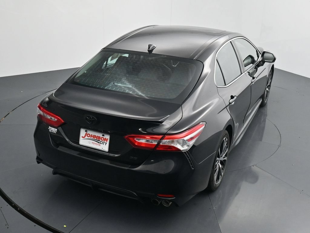 Used 2020 Toyota Camry SE w/ Audio Package FWD image 29