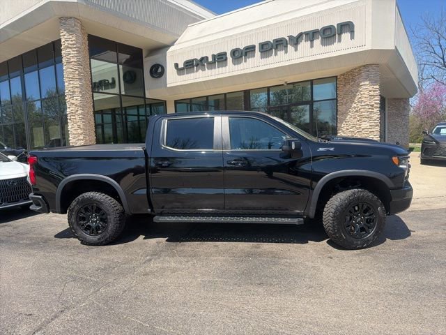 Used 2023 Chevrolet Silverado 1500 ZR2 w/ Technology Package AWD/4WD image 2
