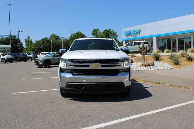 Used 2021 Chevrolet Silverado 1500 LT AWD/4WD image 3