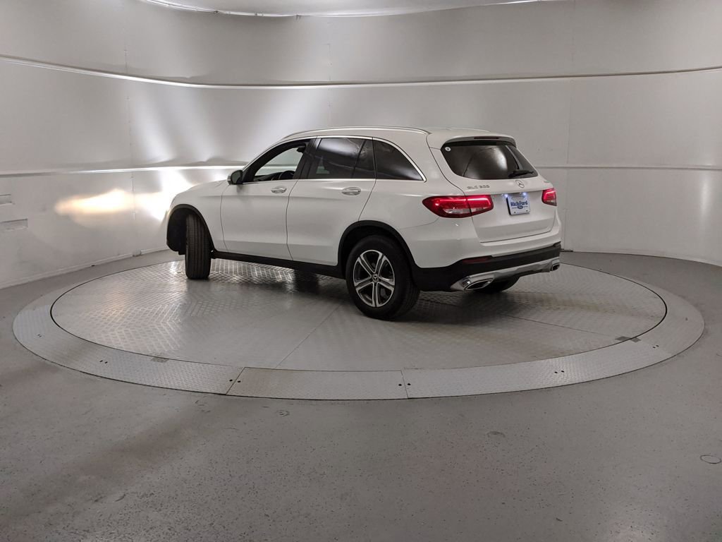 Used 2019 Mercedes-Benz GLC 300 4MATIC image 4