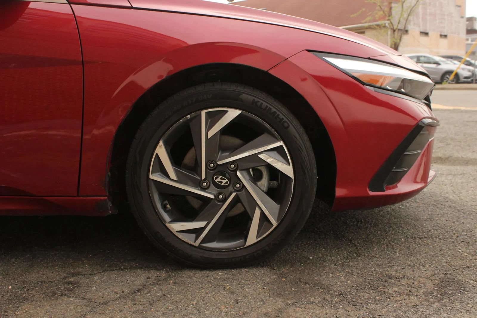 Used 2025 Hyundai Elantra Limited FWD image 5