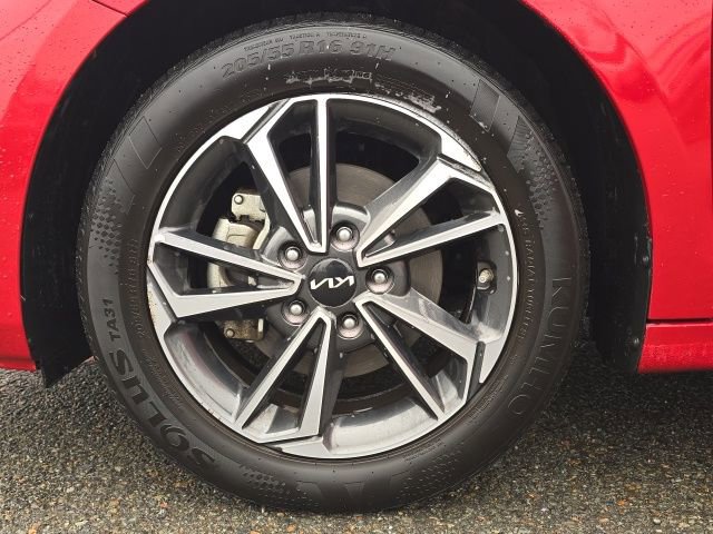 Used 2024 Kia Forte LXS image 24