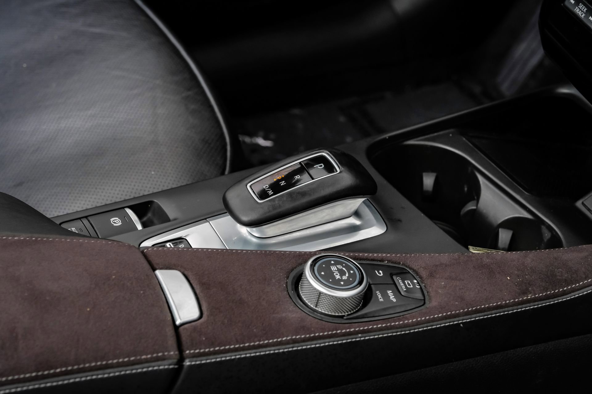 Used 2023 INFINITI QX50 Sensory image 29