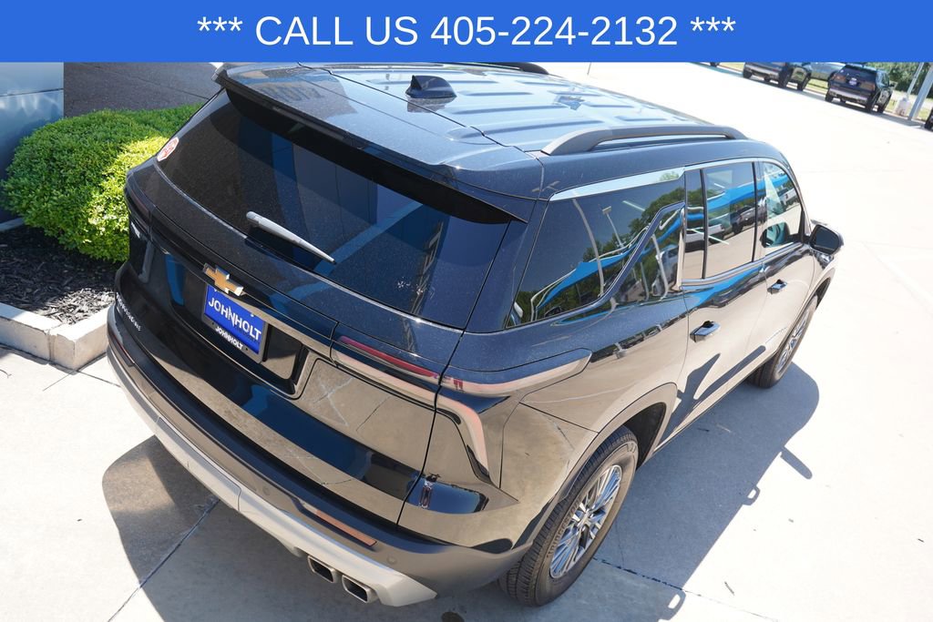 Used 2025 Chevrolet Traverse LT FWD image 15