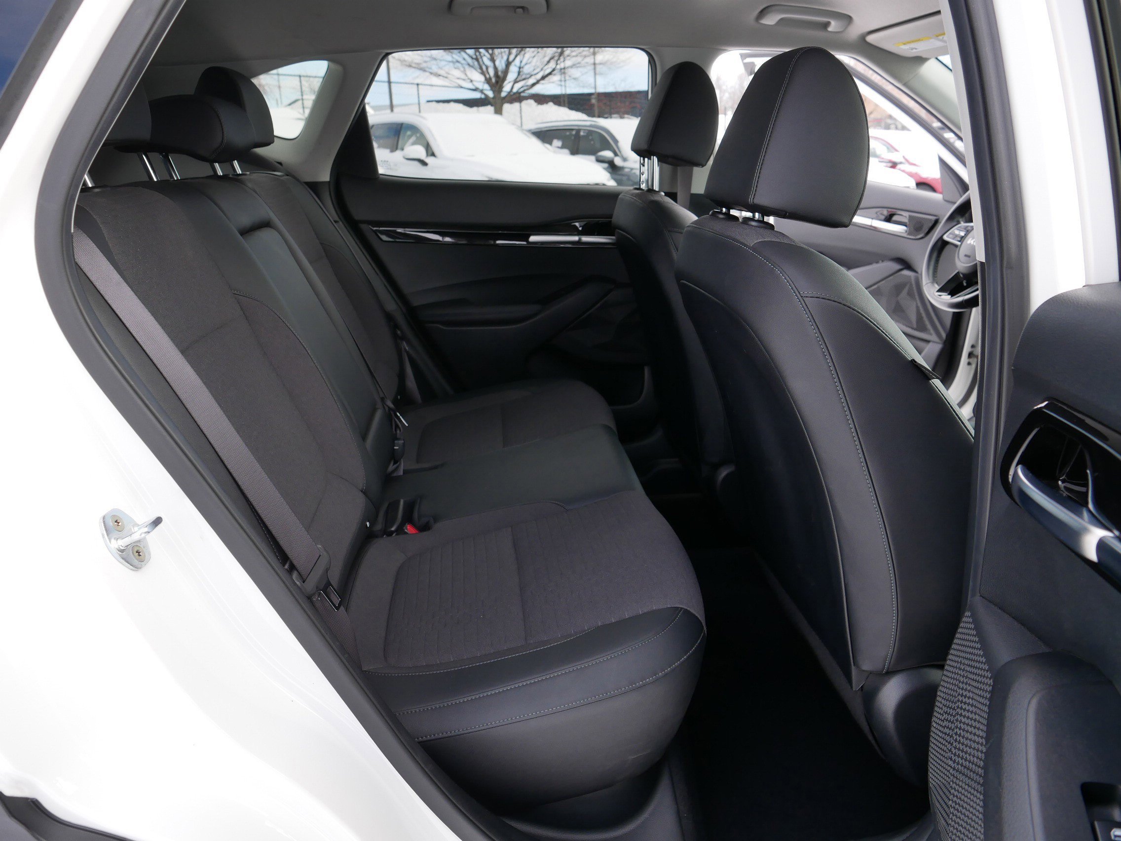 Used 2023 Kia Seltos S image 18