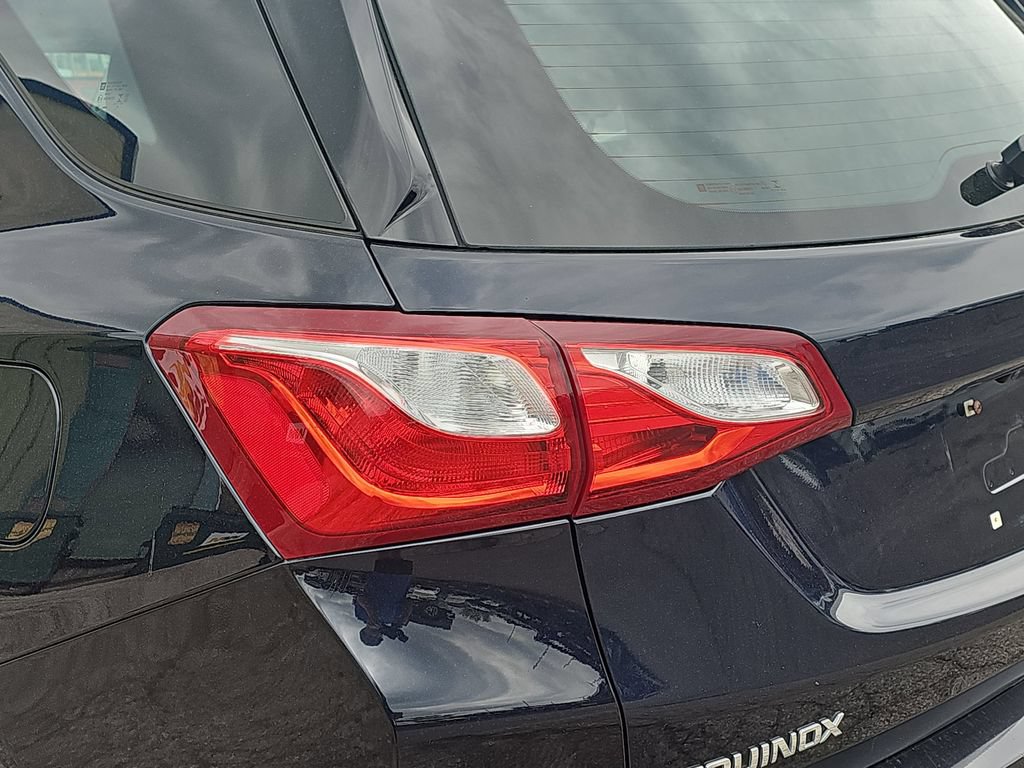 Certified 2021 Chevrolet Equinox LS FWD image 38