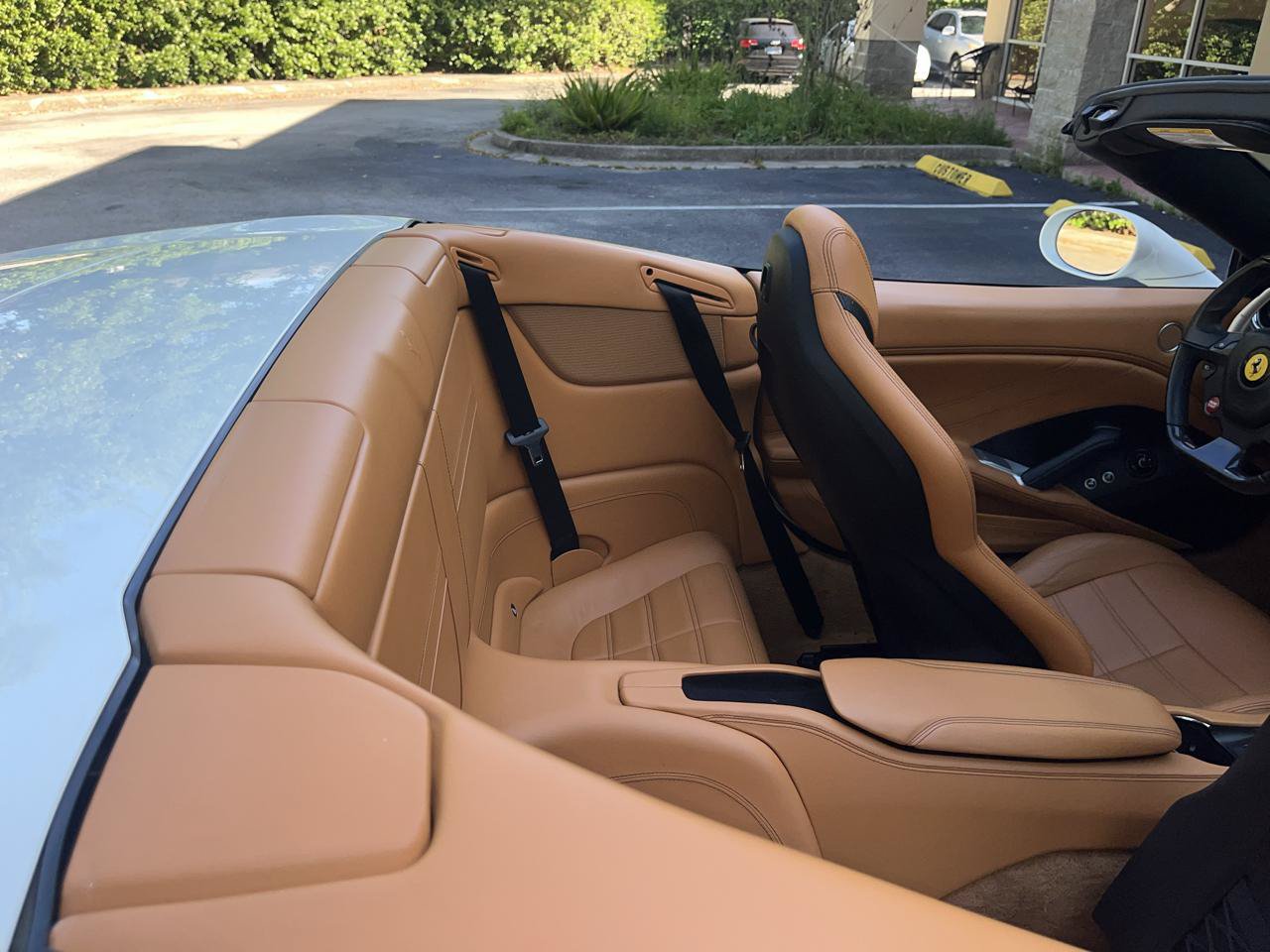 Used 2016 Ferrari California T RWD image 43