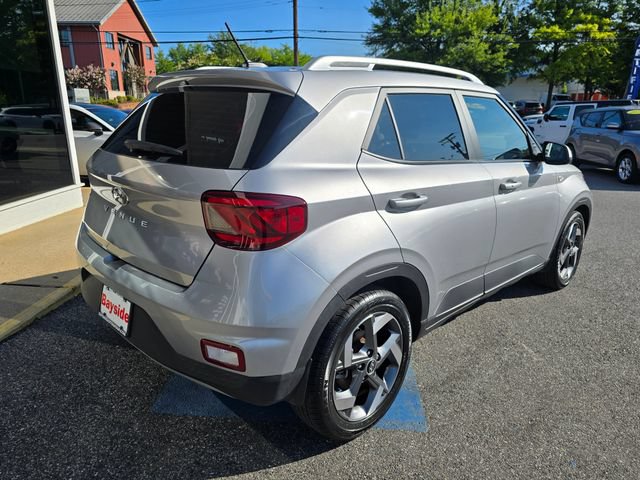 Used 2025 Hyundai Venue SEL FWD image 37