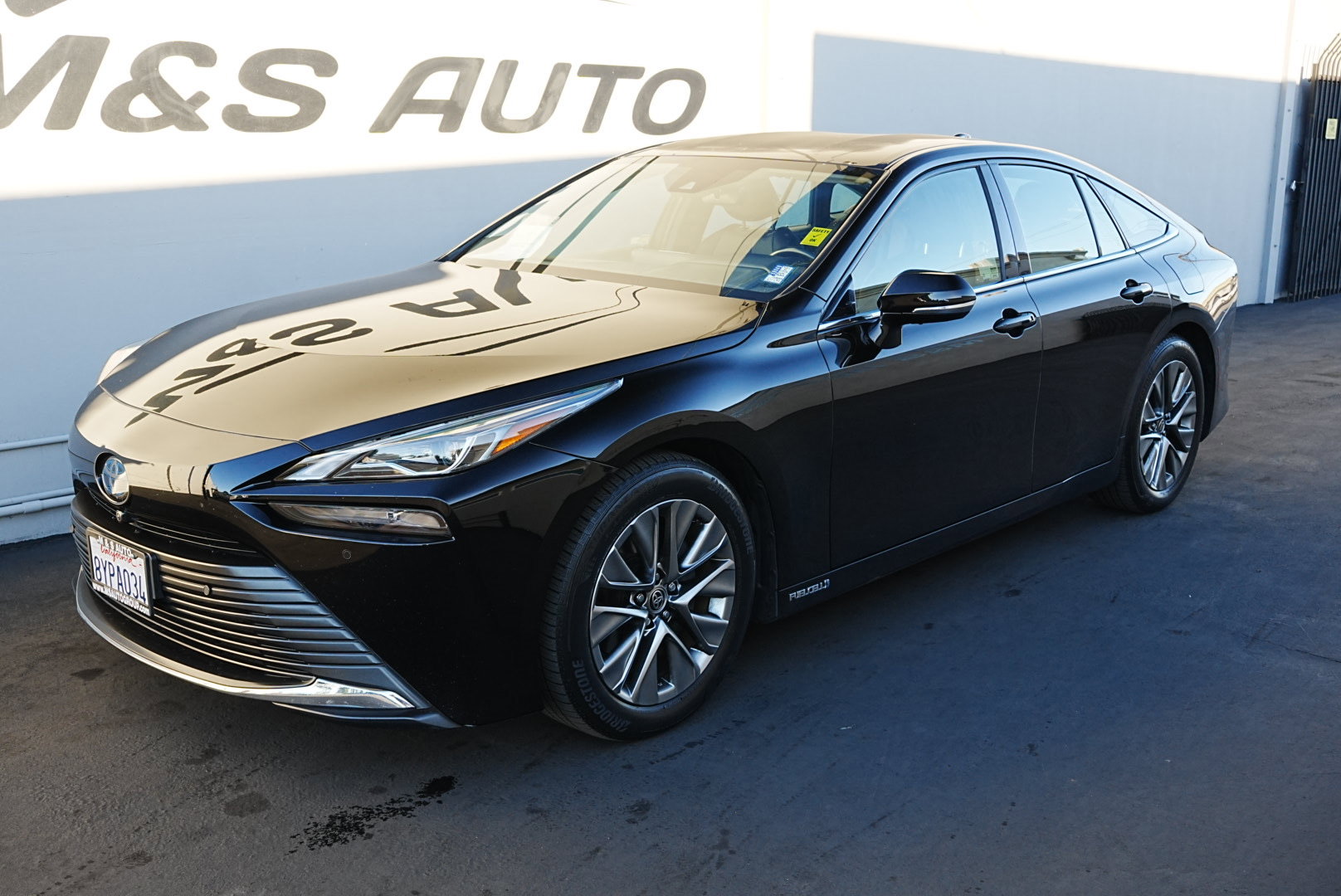 Used 2021 Toyota Mirai XLE image 7