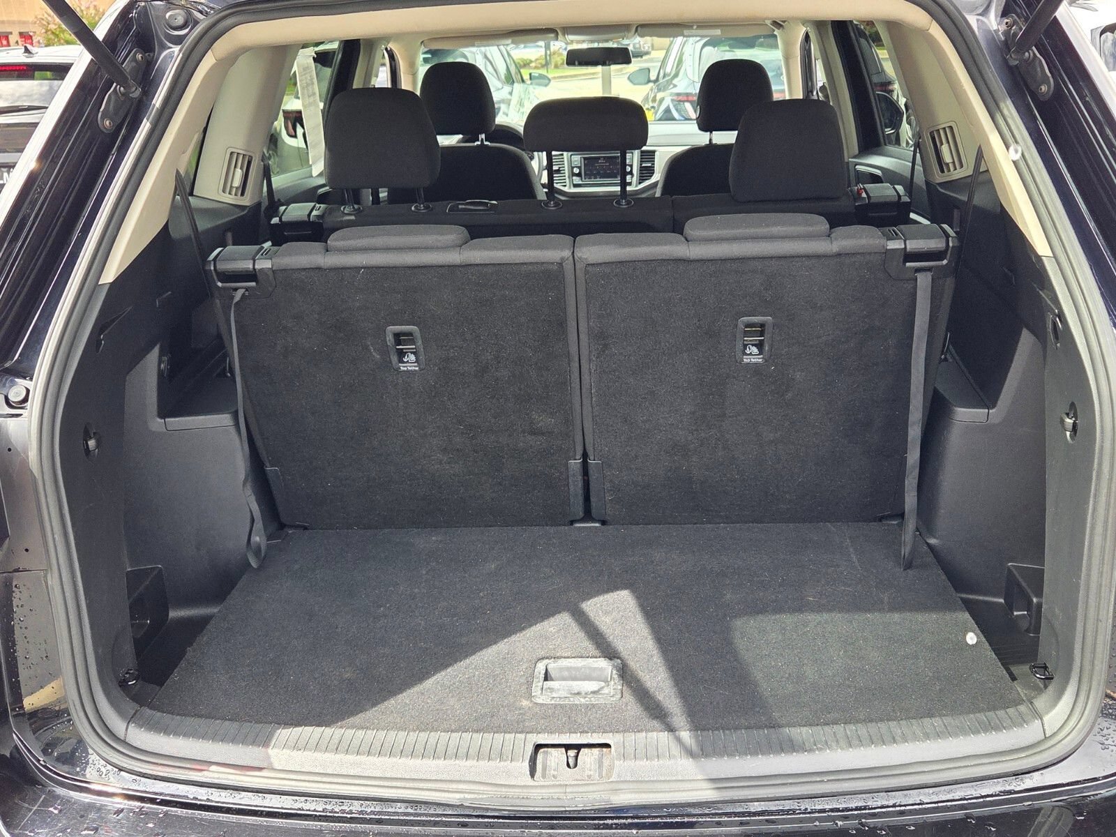 Used 2018 Volkswagen Atlas S FWD image 13