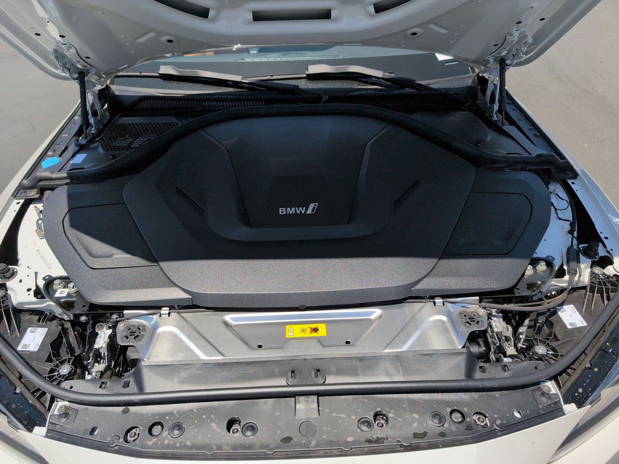 New 2026 BMW i4 eDrive40 w/ Parking Assistance Package RWD image 34