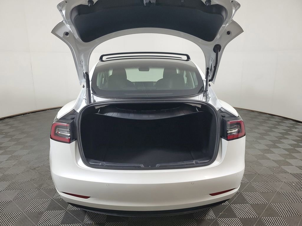 Used 2021 Tesla Model 3 Standard Range Plus image 7