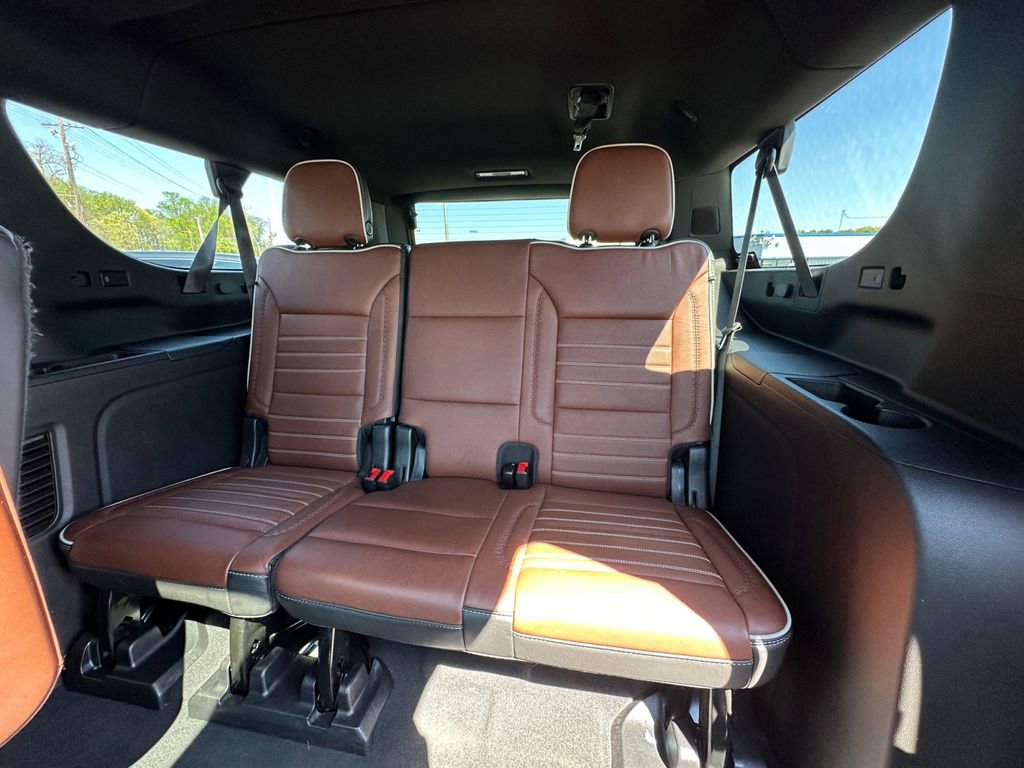 Used 2023 GMC Yukon XL Denali Ultimate image 28