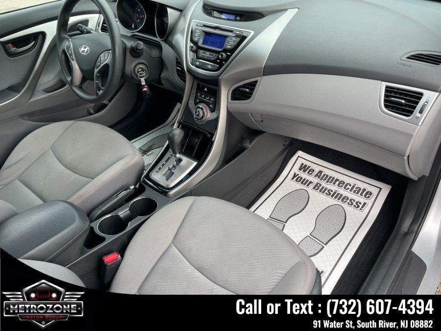 Used 2013 Hyundai Elantra GLS w/ Preferred Pkg FWD image 16
