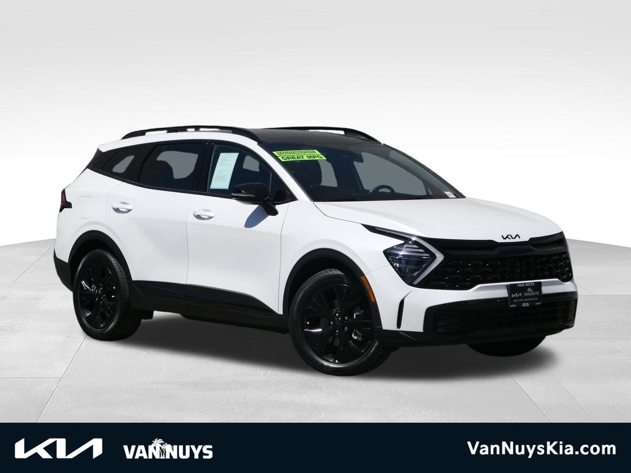 Used 2025 Kia Sportage X-Line AWD/4WD image 1