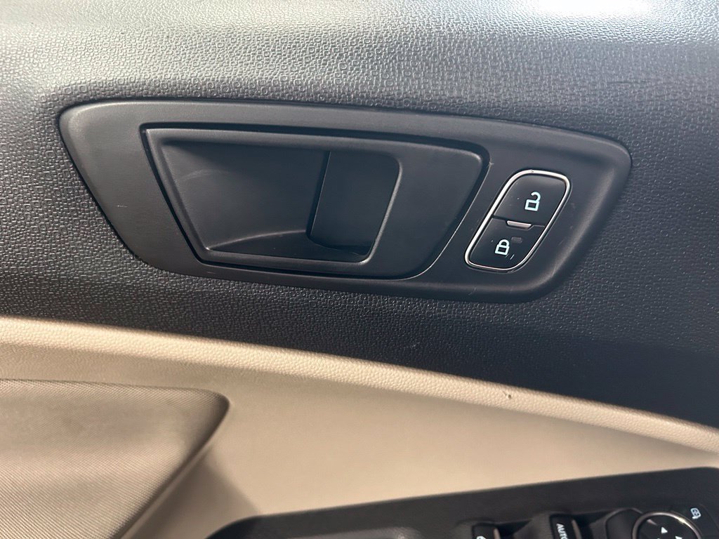Used 2021 Ford EcoSport S AWD/4WD image 13