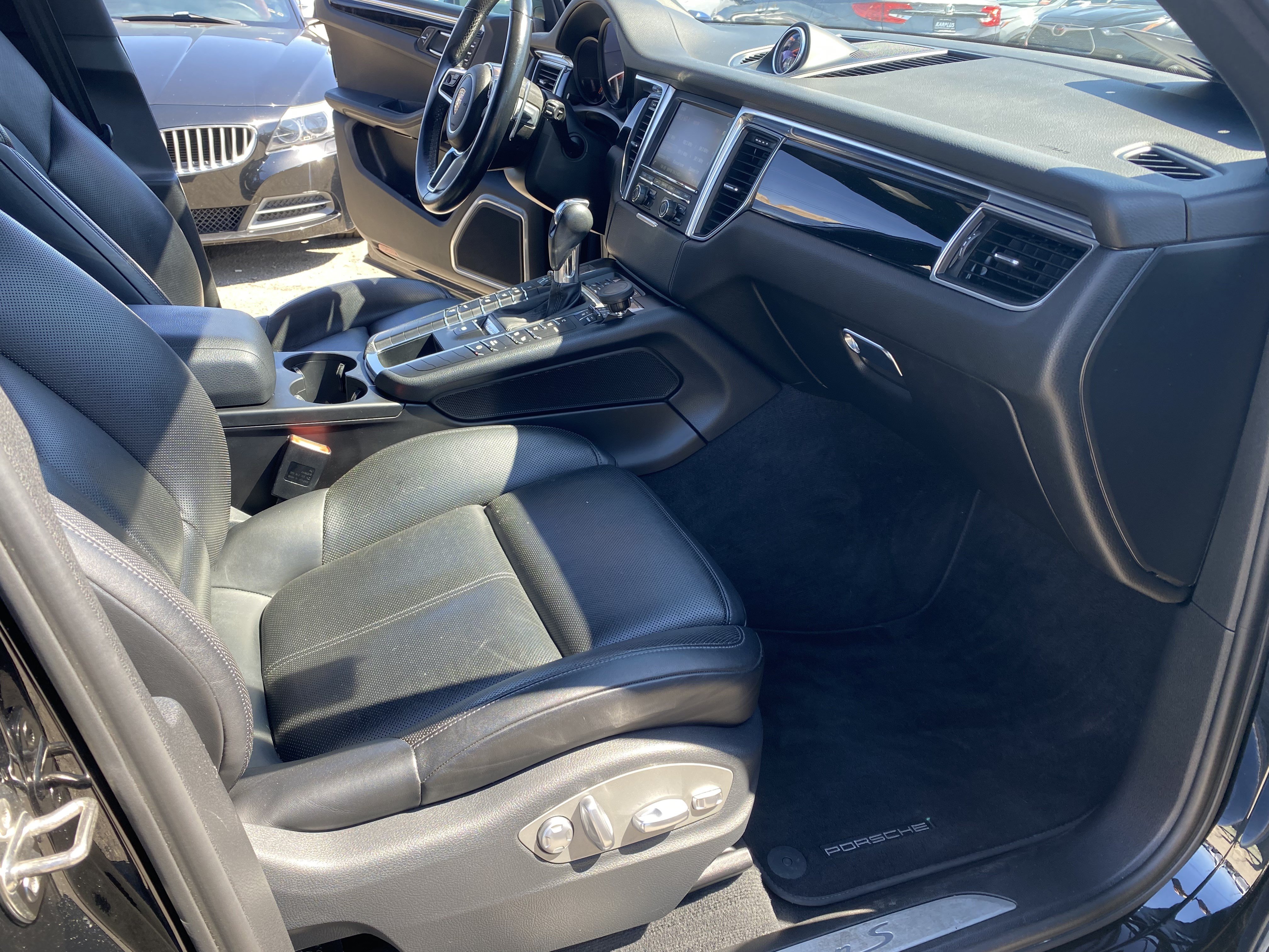 Used 2015 Porsche Macan S w/ Premium Package Plus AWD/4WD image 24