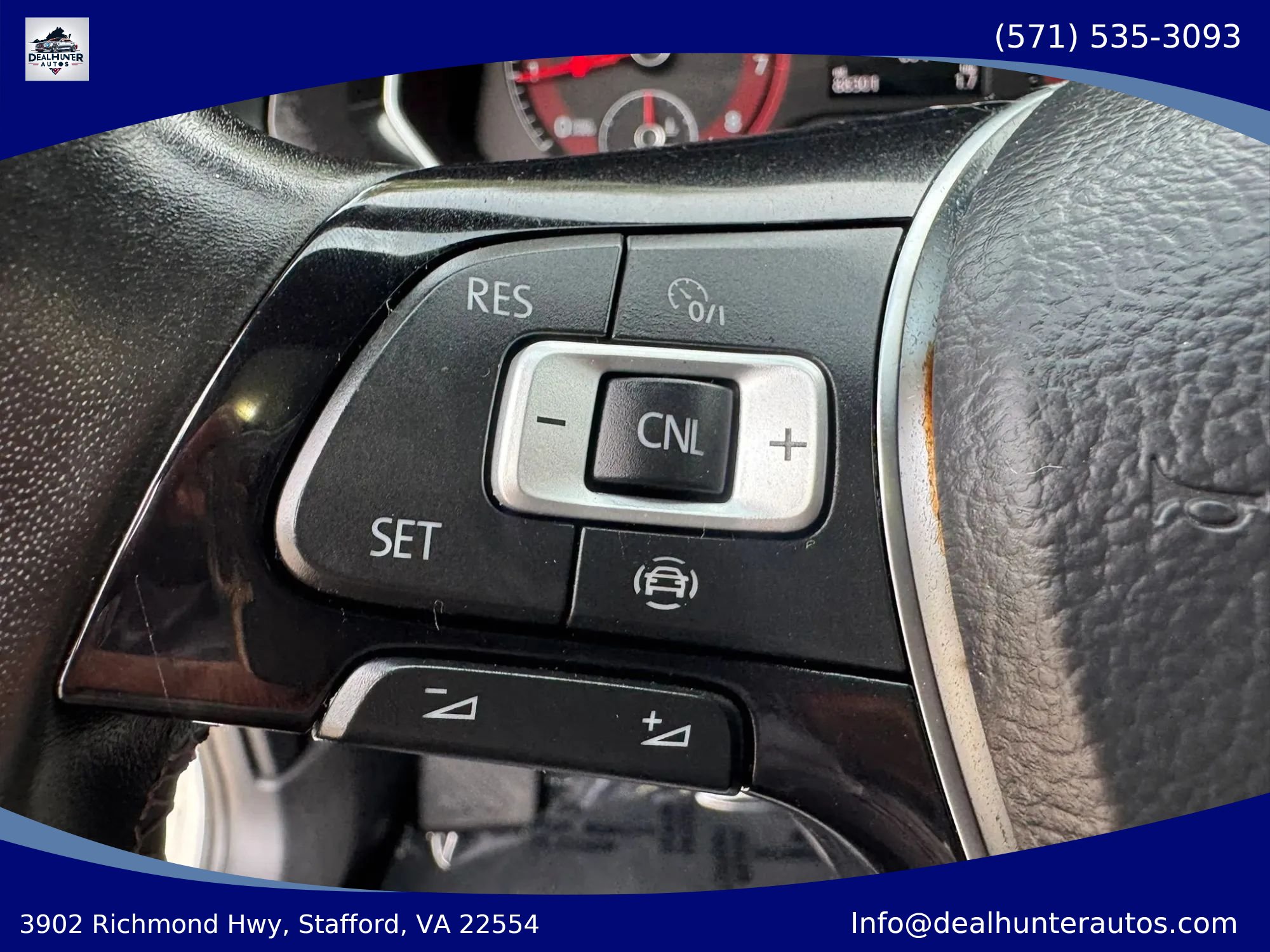 Used 2019 Volkswagen Jetta R-Line FWD image 26