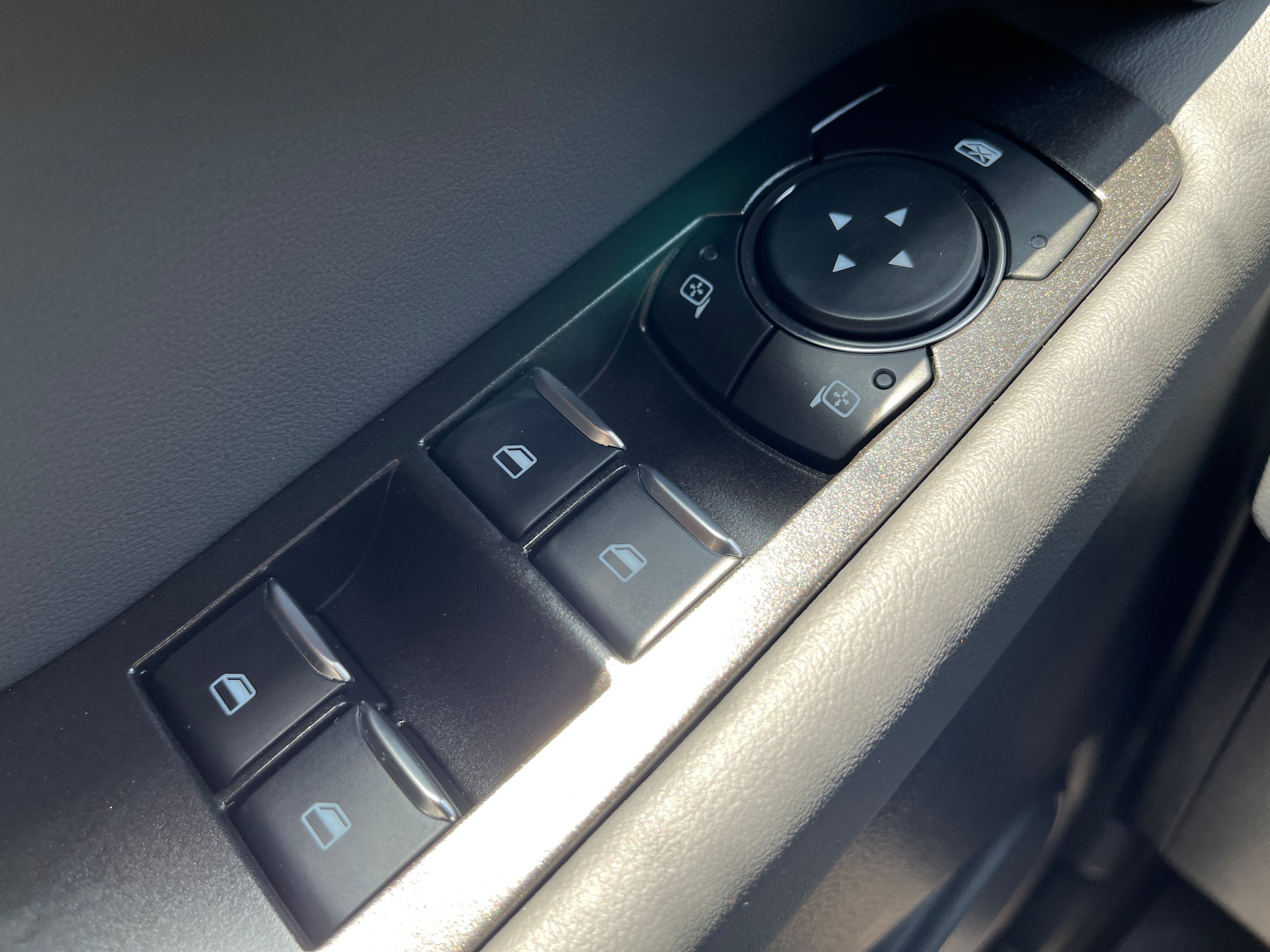 New 2026 Ford Explorer Active AWD/4WD image 22