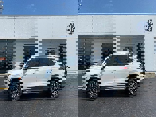 New 2025 Volkswagen Tiguan S image 13