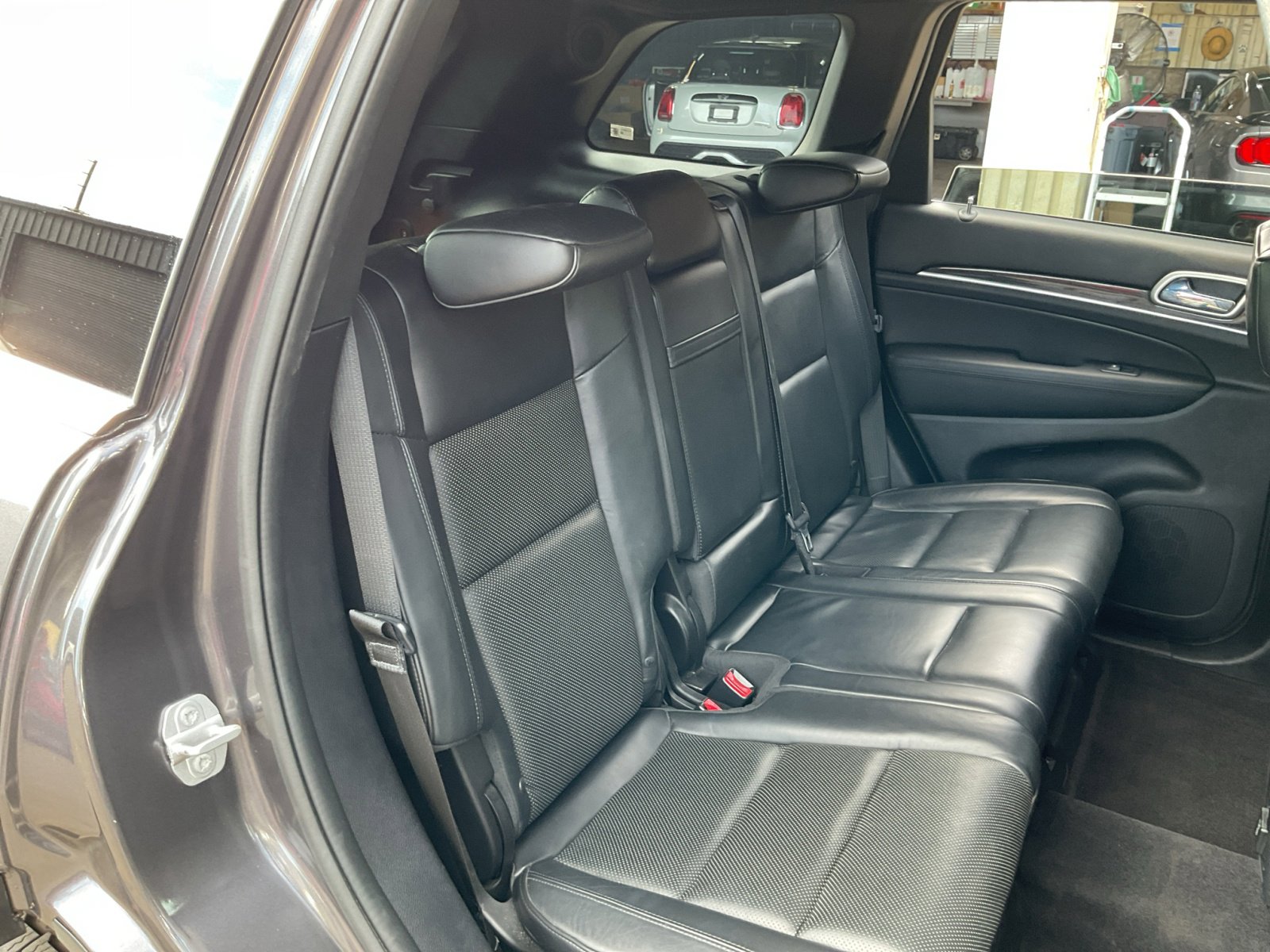 Used 2015 Jeep Grand Cherokee High Altitude image 21