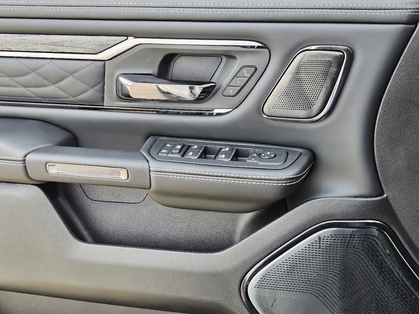 New 2025 RAM 1500 Limited image 23