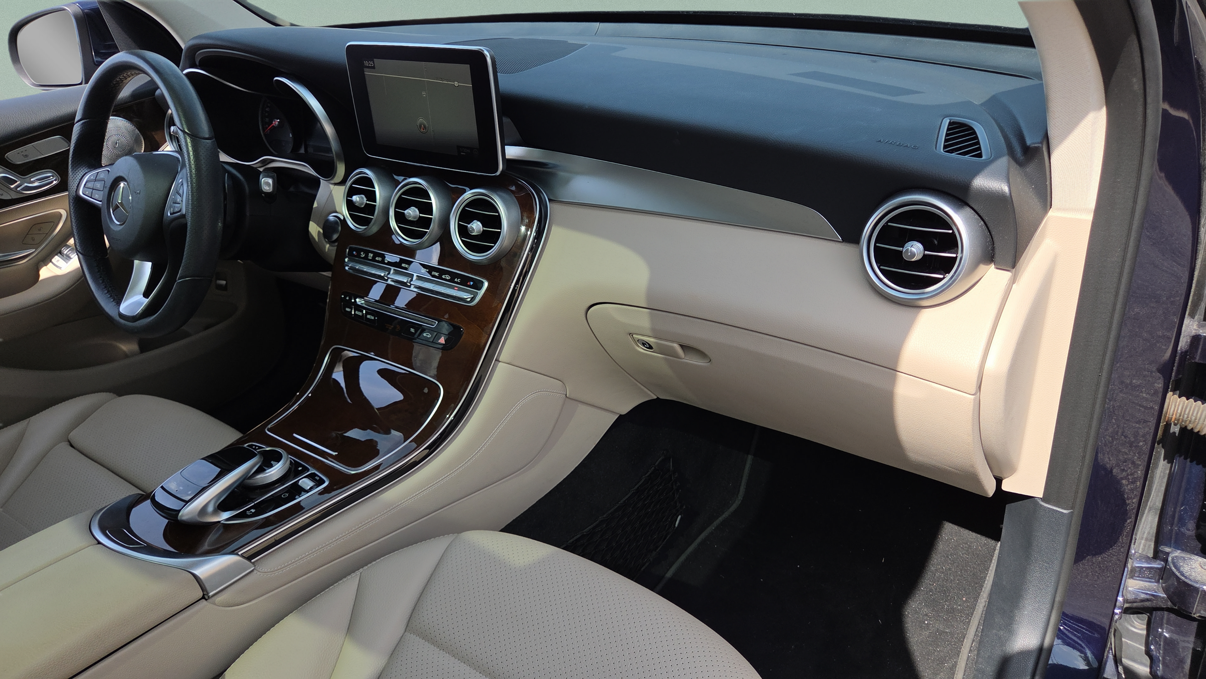 Used 2017 Mercedes-Benz GLC 300 image 16