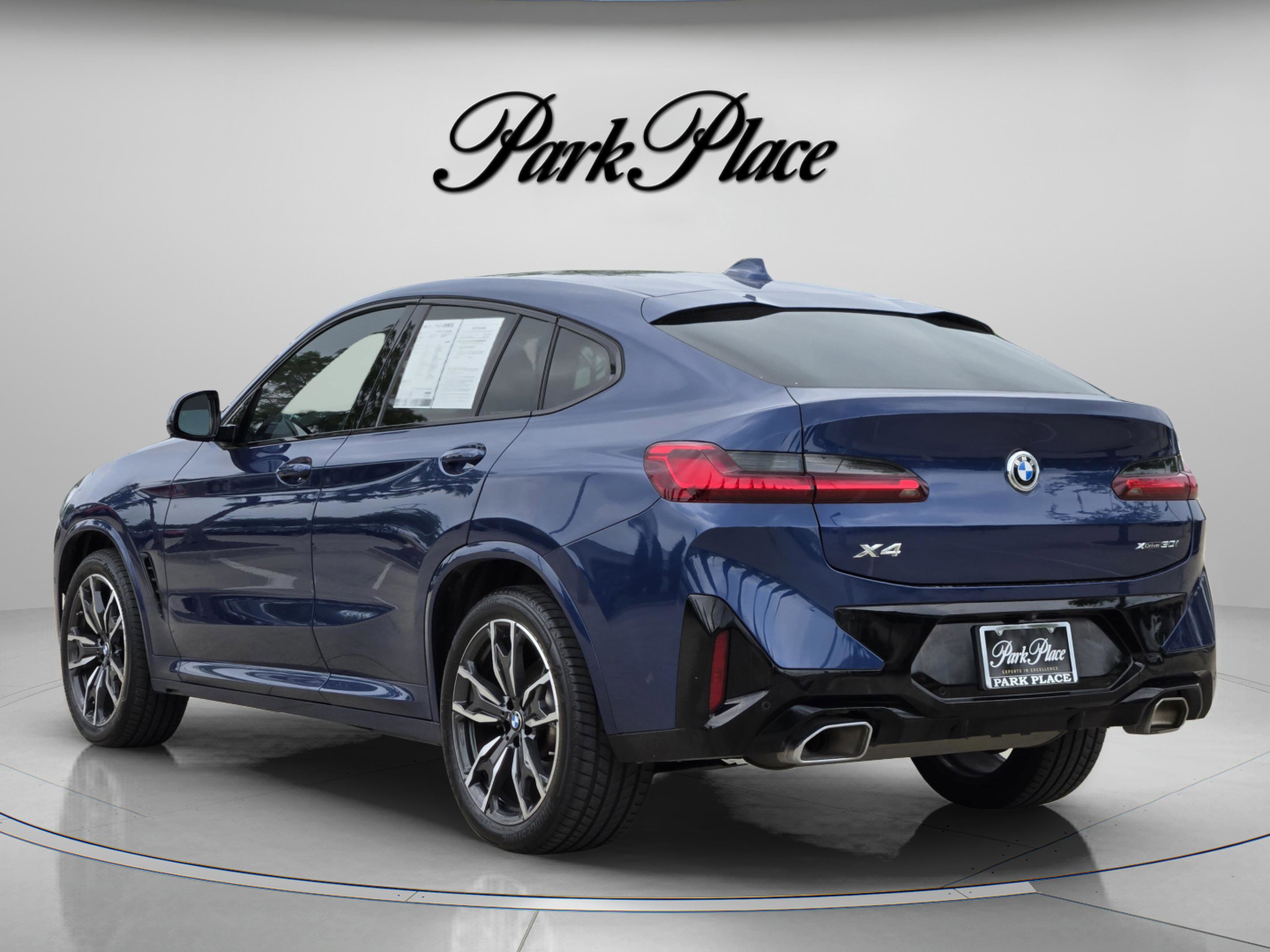Used 2024 BMW X4 xDrive30i w/ M Sport Package AWD/4WD image 3