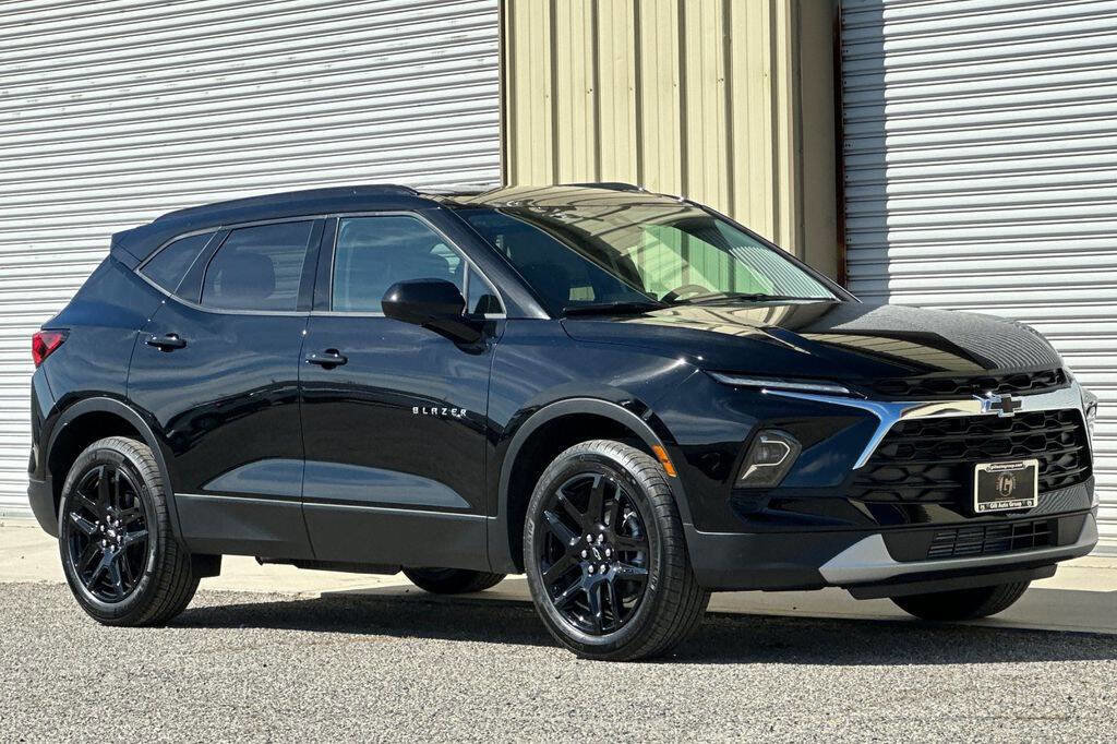 New 2026 Chevrolet Blazer LT w/ Convenience Package image 9