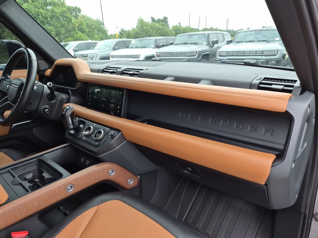 Used 2021 Land Rover Defender 110 X AWD/4WD image 39