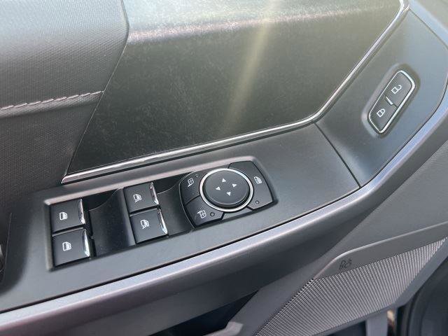 New 2025 Ford F150 Lightning Flash AWD/4WD image 11