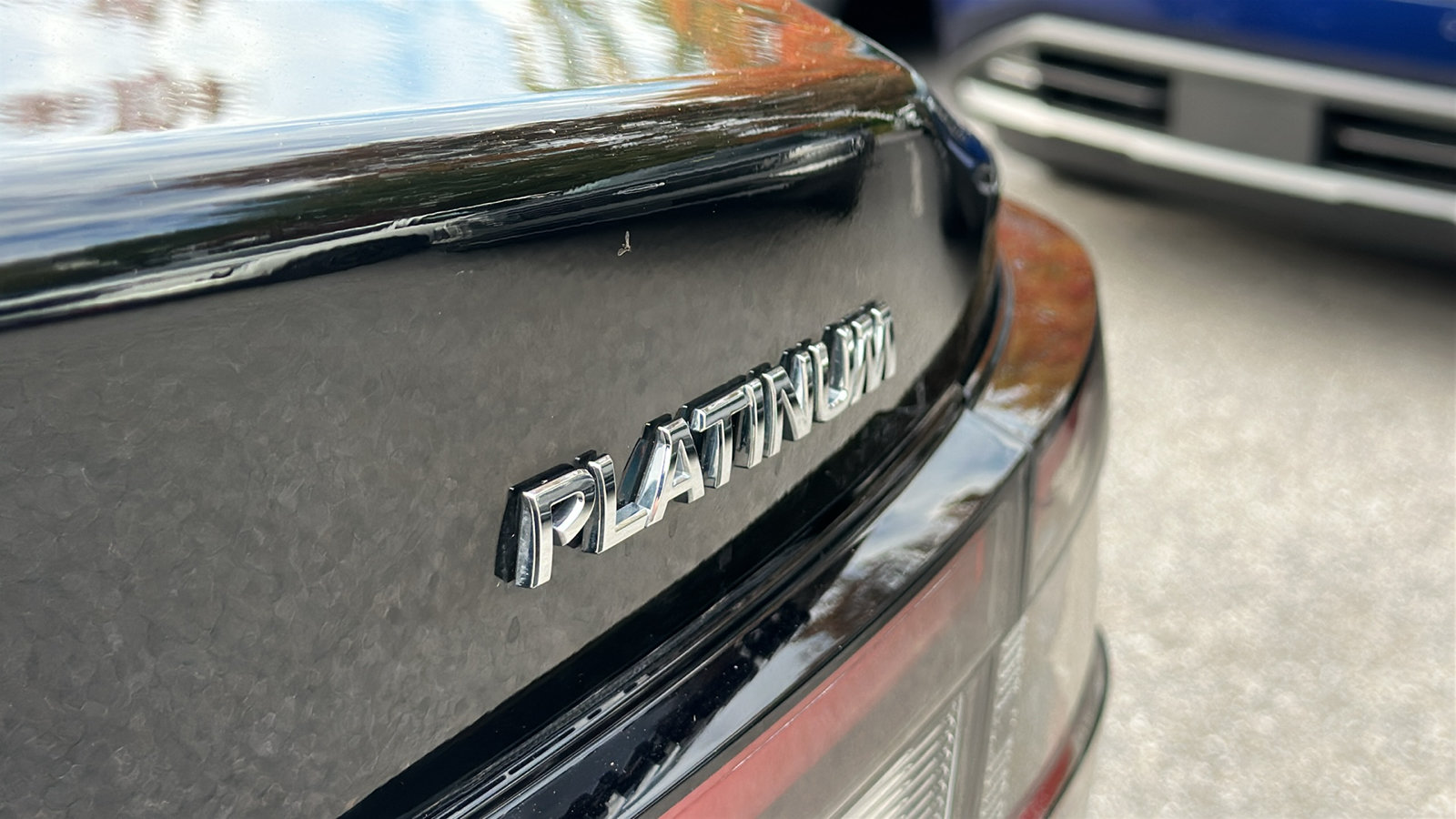 Used 2020 Nissan Maxima Platinum w/ Sport Mat Group FWD image 11