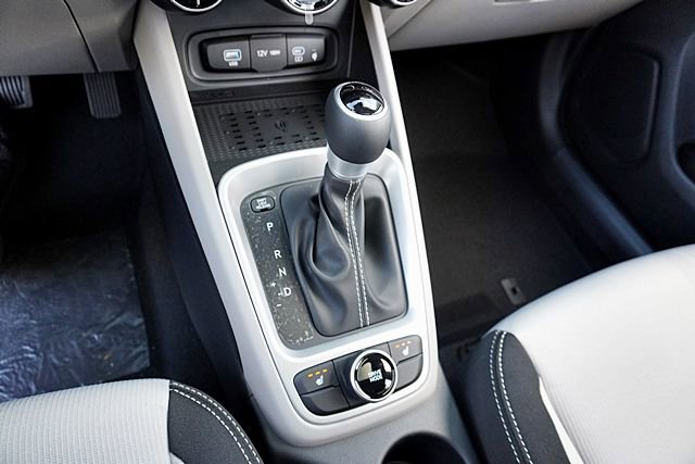 New 2026 Hyundai Venue SEL FWD image 34