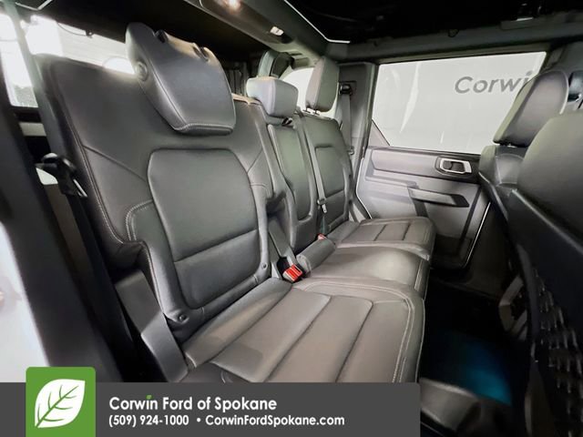 New 2026 Ford Bronco Badlands w/ Sasquatch Package AWD/4WD image 15