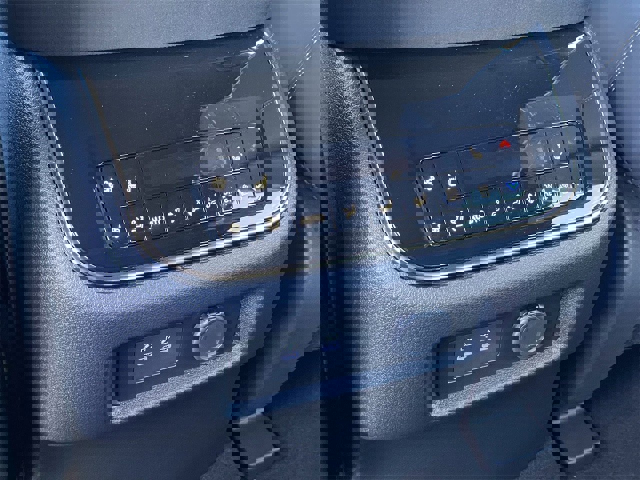 New 2026 INFINITI QX80 4WD w/ Sport Exterior Package image 17