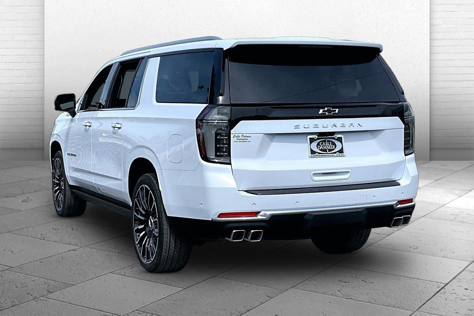 New 2026 Chevrolet Suburban High Country AWD/4WD image 3