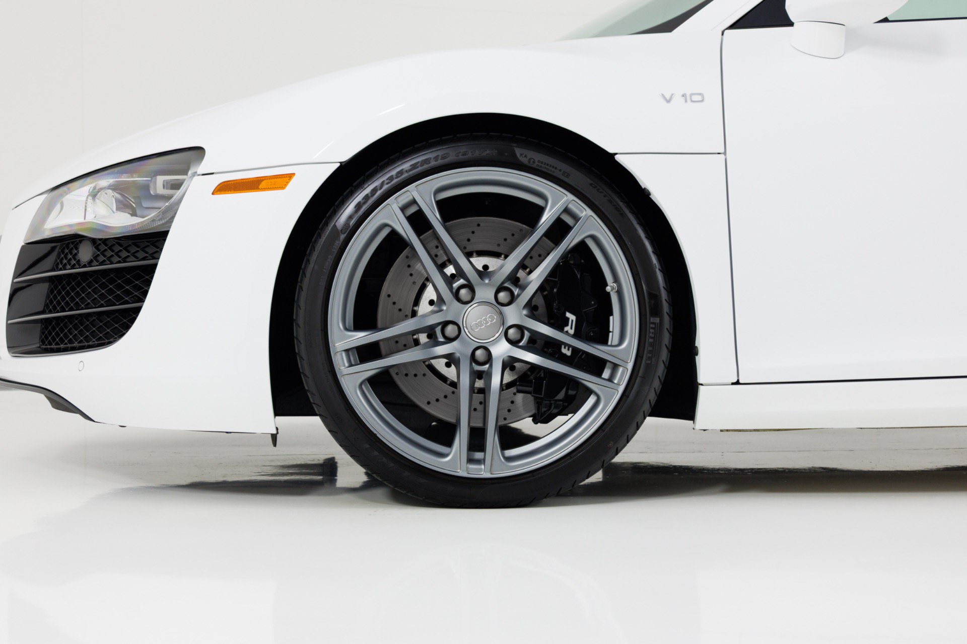 Used 2012 Audi R8 V10 AWD/4WD image 9