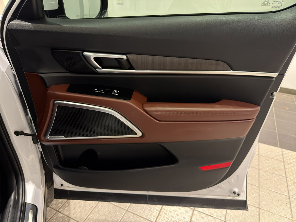 Used 2025 Kia Telluride SX FWD image 25
